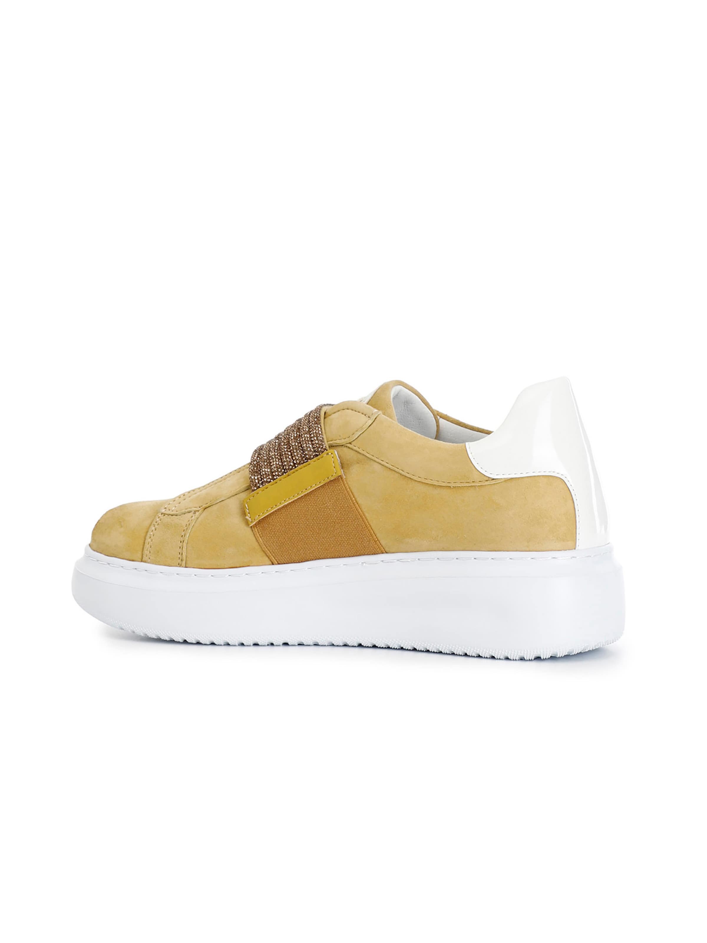 Sneaker bassa di CAFè NOIR in giallo