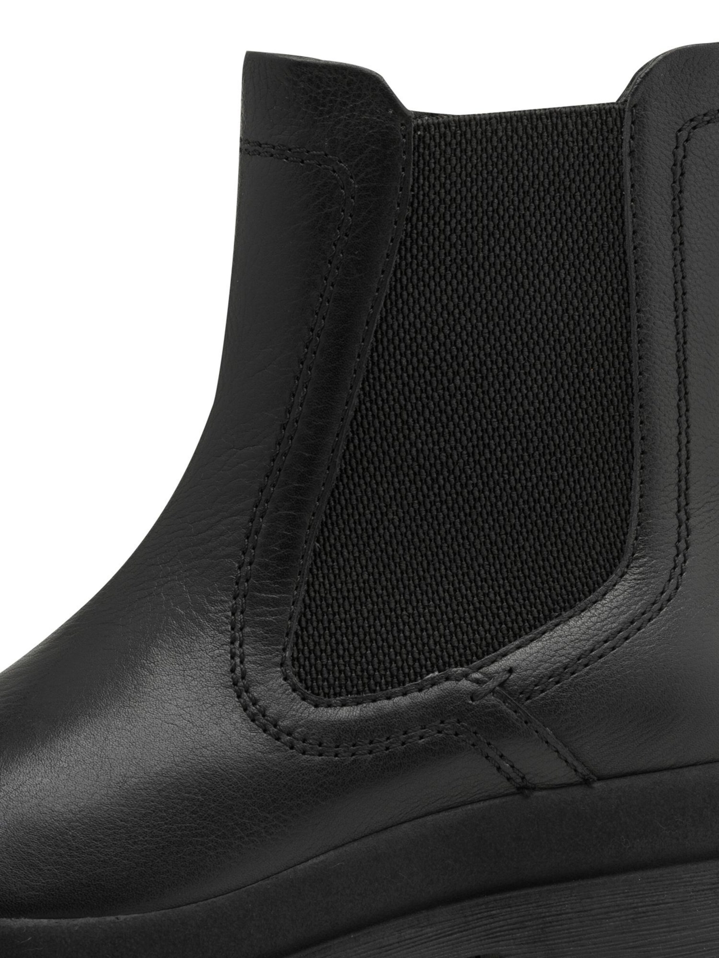 Tamaris Chelsea boots in Black