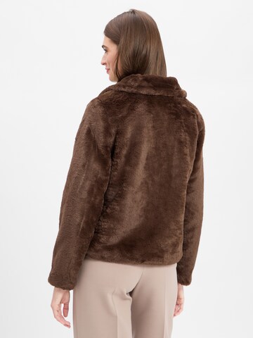 Veste mi-saison Marie Lund en marron