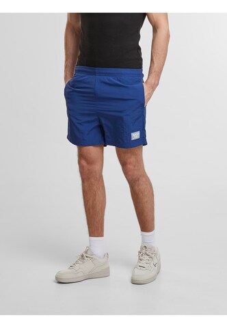Karl Kani Badeshorts in Blau: Vorderseite