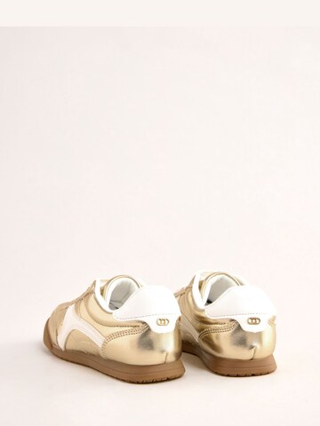 Lipsy Сникърси в злато