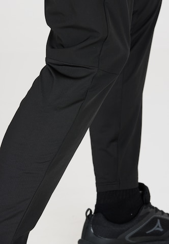 ENDURANCE Tapered Sporthose 'Jeen' in Schwarz