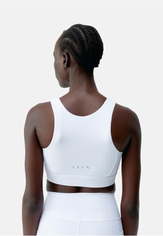 Born Living Yoga Sporttop 'Eider' in Wit