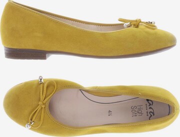ARA Flats & Loafers in 37,5 in Yellow: front
