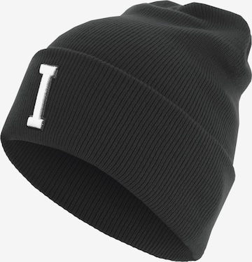 Flexfit Beanie in Black: front