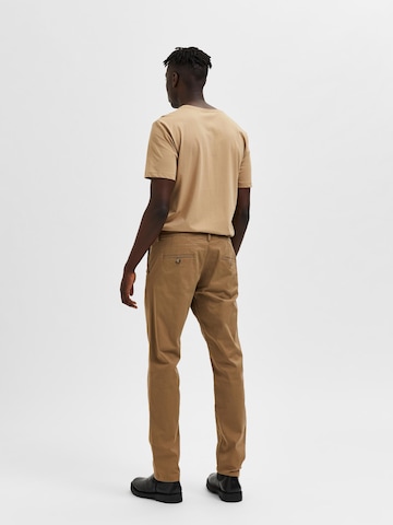 Slimfit Pantaloni chino 'New Miles' di SELECTED HOMME in marrone