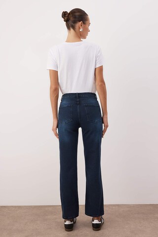 Trendyol Regular Jeans in Blauw