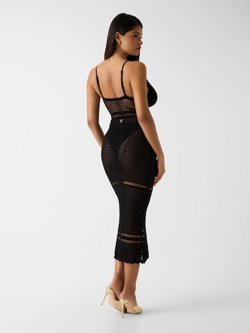 GUESS Kleid in Schwarz
