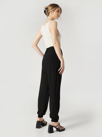 Tapered Pantaloni 'Lola' di Guido Maria Kretschmer Women in nero