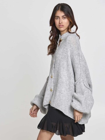 Lilavie Strickjacke ' Lolaa Oversize One Size ' in Grau