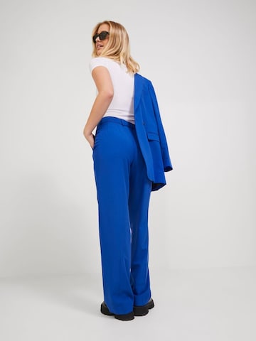 JJXX Regular Trousers with creases 'Mary' in Blue