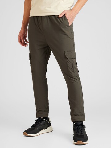 regular Pantaloni cargo di BRAVE SOUL in verde: frontale