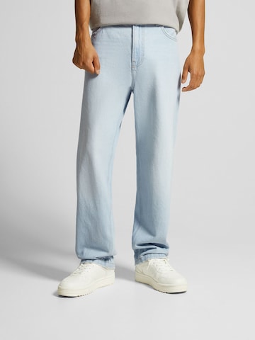 Bershka Wide leg Jeans in Blue: front