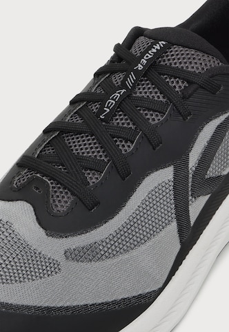 KEEN Laufschuh in Schwarz