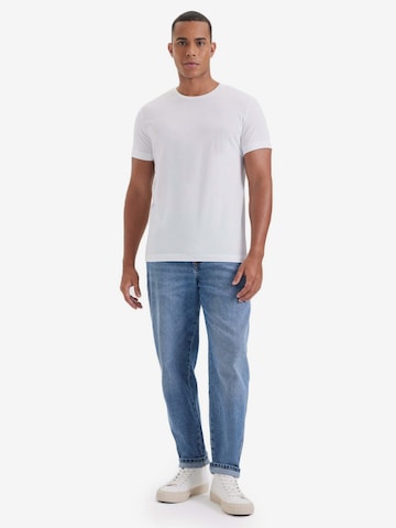 T-Shirt 'Daniel' WESTMARK LONDON en blanc