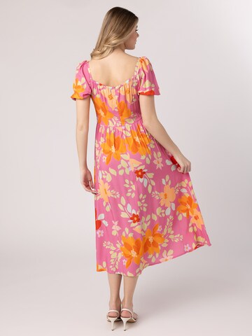 Rochie de la Laurella pe roz