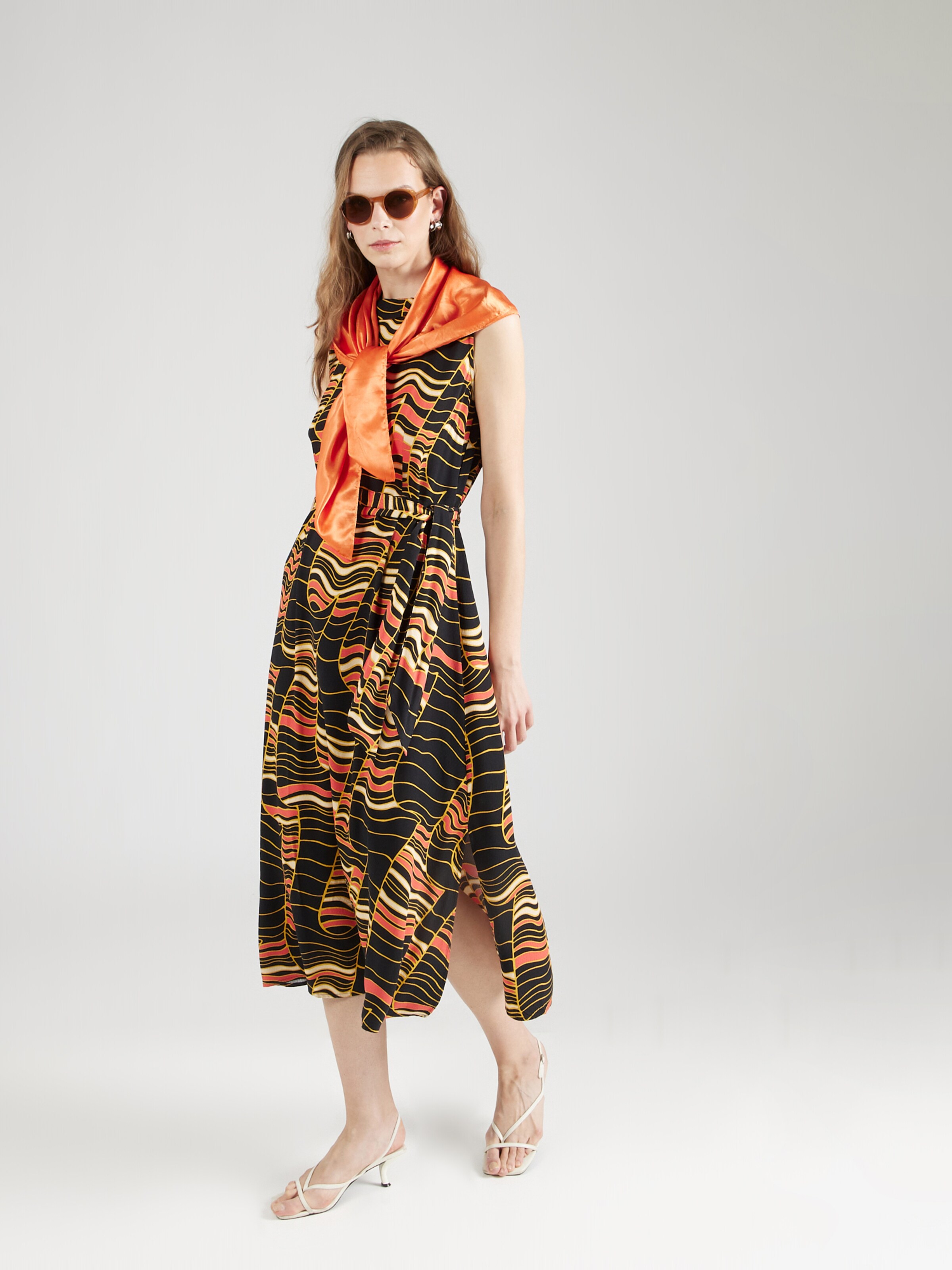 King Louie Jurk Jodie in Zwart ABOUT YOU