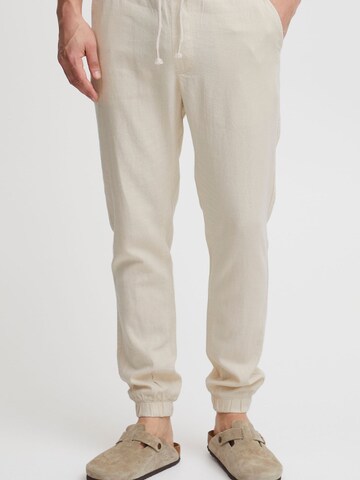 11 Project Slimfit Hose 'Oeyvind' in Beige: Vorderseite