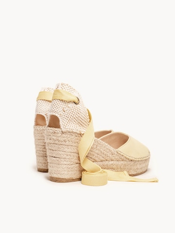 Alhamas - Sandália 'Alpargata Cuña 8 cm' em amarelo