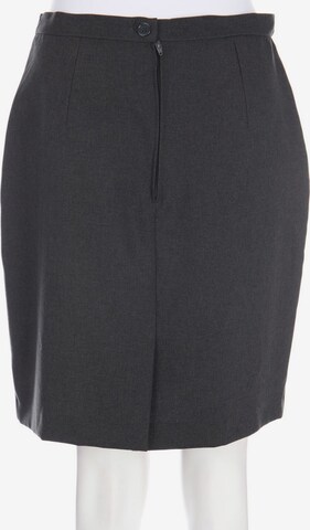 UNITED COLORS OF BENETTON Skirt in M in Grey