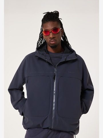 Veste outdoor OAKLEY en gris : devant