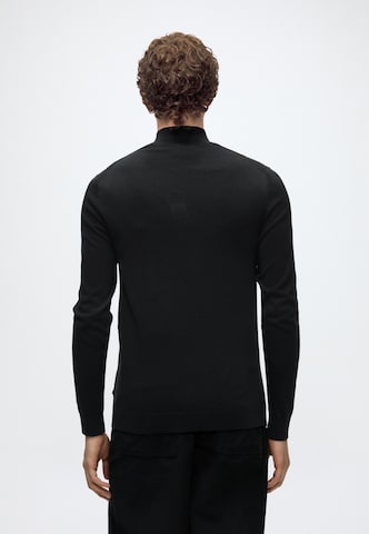 OLYMP Sweater in Black