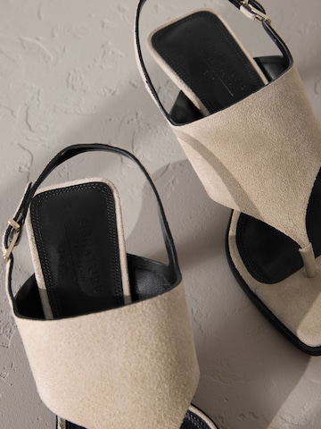 Infradito di Next in grigio