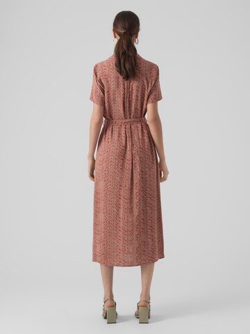 VERO MODA Платье-рубашка 'EASY JOY' в Коричневый