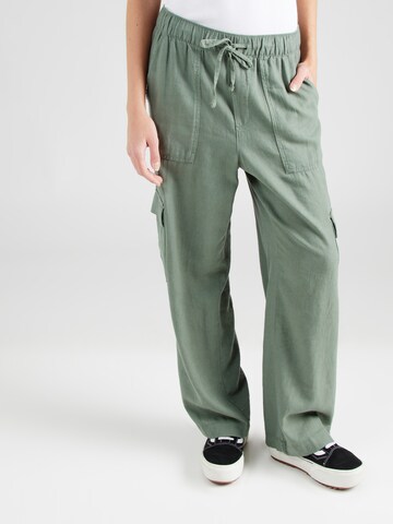 Loosefit Pantalon cargo GAP en vert : devant