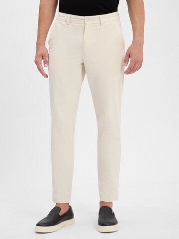 BOSS Slimfit Chino ' Kaiton ' in Wit: voorkant
