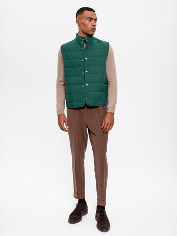 Antioch Vest in Green