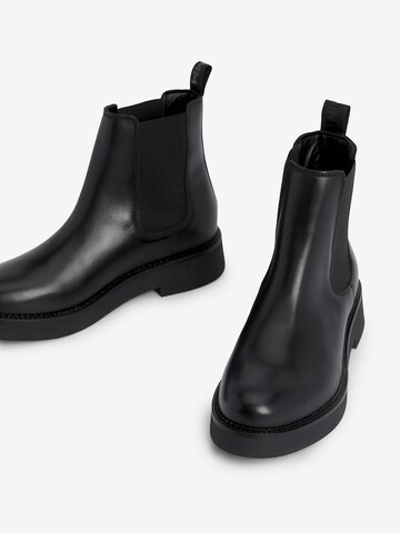 Tommy Jeans Chelsea Boots in Black