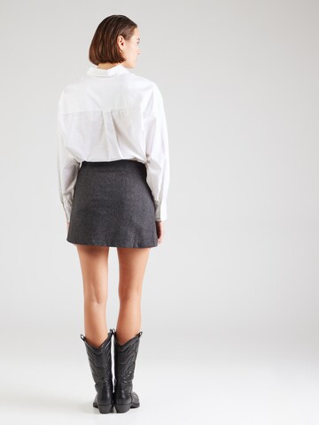 Aware Skirt in Grey