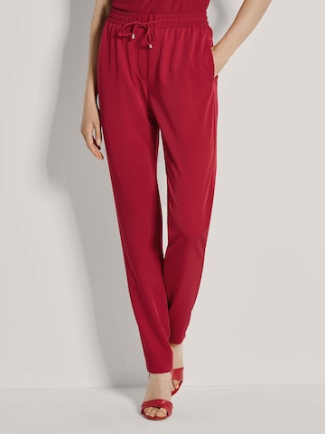 Effilé Pantalon MADELEINE en rouge : devant