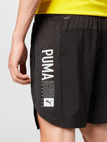 PUMA Regular Sportshorts in Schwarz