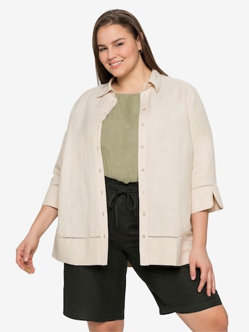 SHEEGO Blouse in Beige: front
