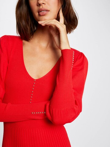 Rochie tricotat de la Morgan pe roșu