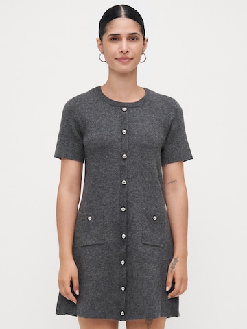 Vero Moda Petite Knit dress 'VMJOHANNA' in Grey: front