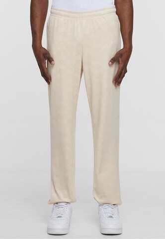 SOUTHPOLE Tapered Trousers in Beige: front