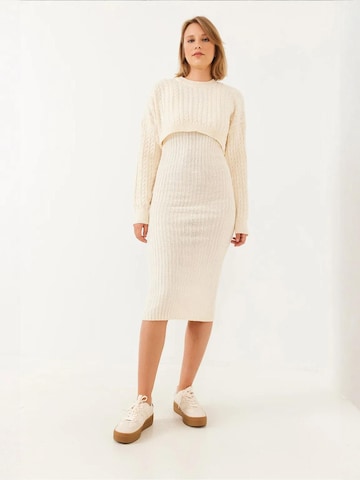 Abito in maglia di Bianco Lucci in beige