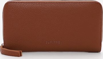 Suri Frey Wallet 'Debby' in Brown: front