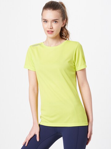 T-shirt fonctionnel Newline en jaune : devant