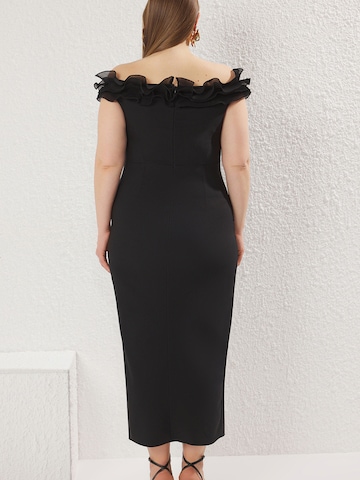 Trendyol Curve Sukienka koktajlowa w kolorze czarny