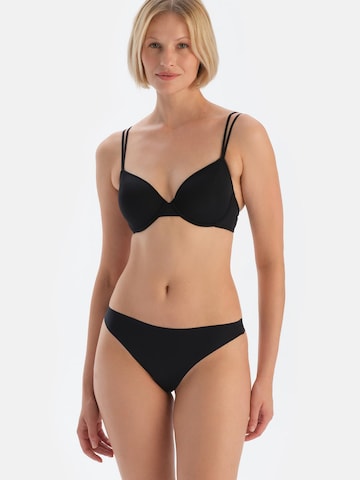 Dagi - Tanga em preto