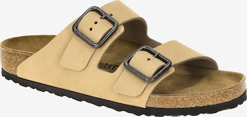 BIRKENSTOCK - Sapato aberto 'Arizona' em bege: frente