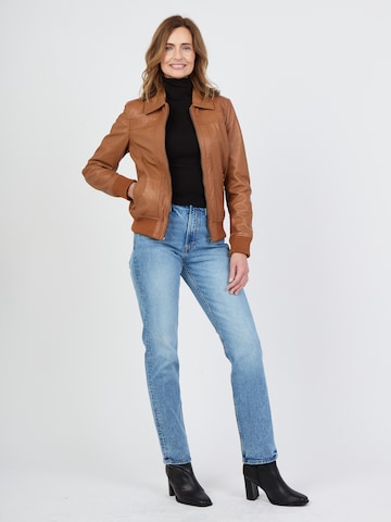 JCC Tussenjas in Bruin