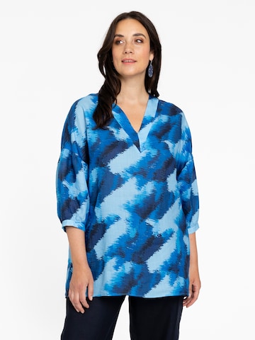 Yoek Tunic in Blue: front