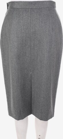 Gianfranco Ferré Skirt in M in Grey