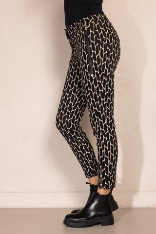 Zhrill Slim fit Pants in Black