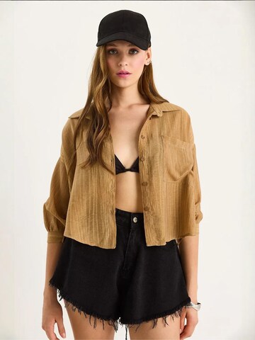 Camicia da donna di Bianco Lucci in marrone: frontale